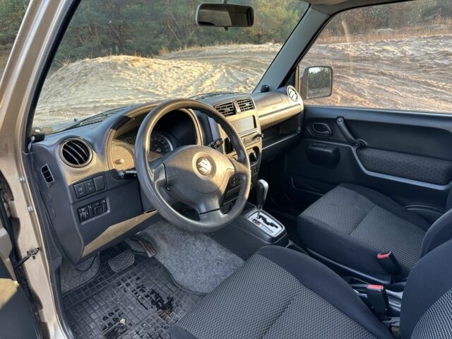 Бежевий Сузукі Джімні, об'ємом двигуна 1.3 л та пробігом 150 тис. км за 8700 $, фото 12 на Automoto.ua