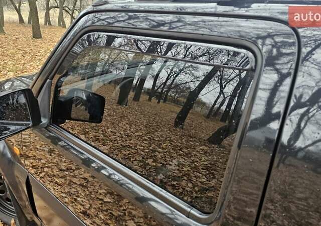 Черный Сузуки Джимни, объемом двигателя 1.33 л и пробегом 148 тыс. км за 8500 $, фото 14 на Automoto.ua