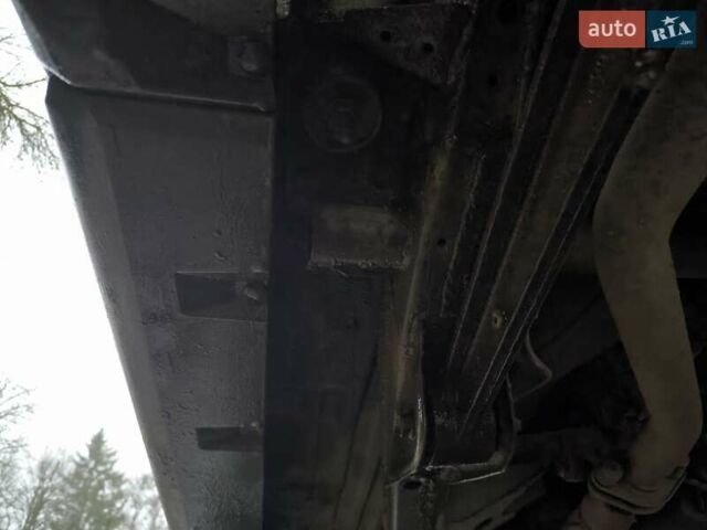 Чорний Сузукі Джімні, об'ємом двигуна 1.3 л та пробігом 164 тис. км за 7450 $, фото 18 на Automoto.ua