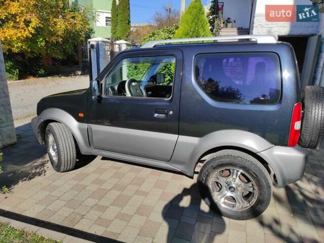 Сузуки Джимни 2008 в Ужгороде на Automoto.ua Черный Сузуки Джимни, объемом двигателя 1.3 л и пробегом 162 тыс. км за 8000 $, фото 2 на Automoto.ua