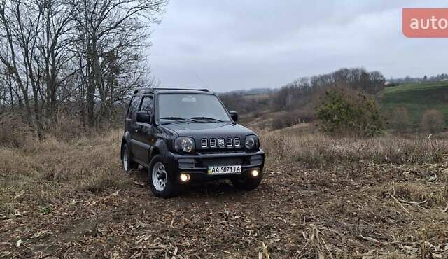 Черный Сузуки Джимни, объемом двигателя 1.3 л и пробегом 225 тыс. км за 6500 $, фото 1 на Automoto.ua