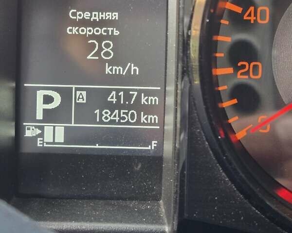 Черный Сузуки Джимни, объемом двигателя 1.46 л и пробегом 18 тыс. км за 25700 $, фото 2 на Automoto.ua