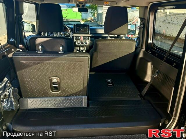 Чорний Сузукі Джімні, об'ємом двигуна 1.5 л та пробігом 50 тис. км за 21500 $, фото 8 на Automoto.ua