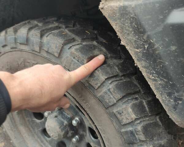 Чорний Сузукі Джімні, об'ємом двигуна 1.46 л та пробігом 63 тис. км за 19000 $, фото 9 на Automoto.ua