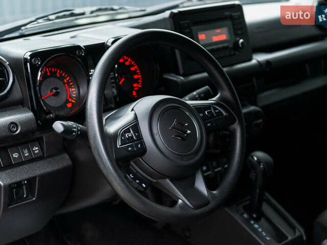 Черный Сузуки Джимни, объемом двигателя 1.46 л и пробегом 21 тыс. км за 23000 $, фото 17 на Automoto.ua