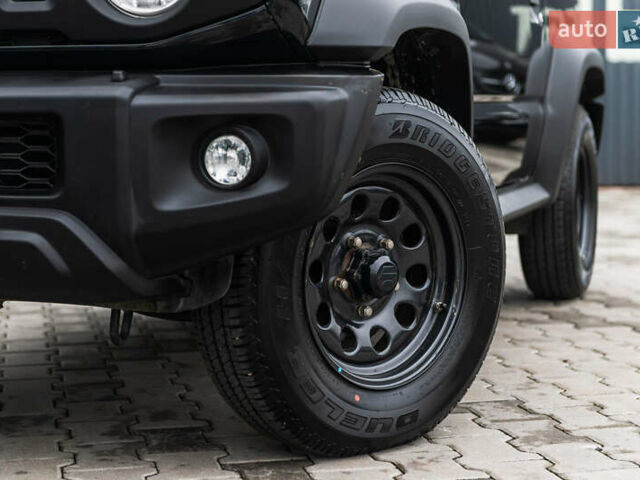 Черный Сузуки Джимни, объемом двигателя 1.46 л и пробегом 21 тыс. км за 23000 $, фото 1 на Automoto.ua