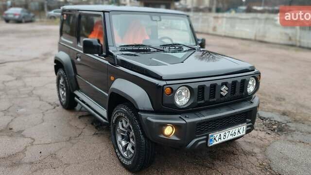 Черный Сузуки Джимни, объемом двигателя 1.46 л и пробегом 30 тыс. км за 23700 $, фото 2 на Automoto.ua