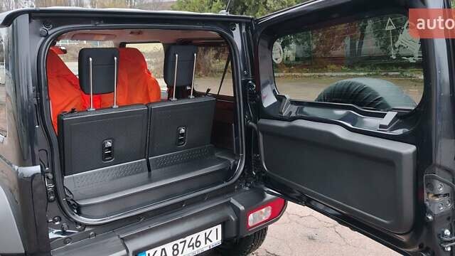 Черный Сузуки Джимни, объемом двигателя 1.46 л и пробегом 30 тыс. км за 23700 $, фото 5 на Automoto.ua