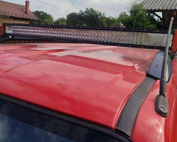 Червоний Сузукі Джімні, об'ємом двигуна 1.3 л та пробігом 205 тис. км за 5400 $, фото 2 на Automoto.ua