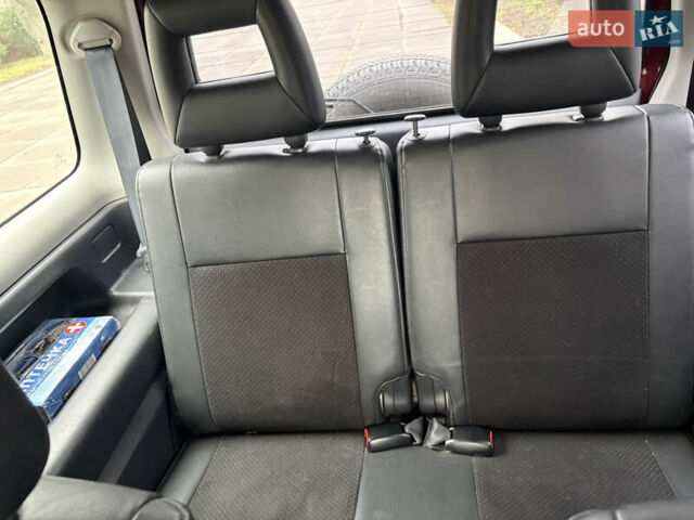 Червоний Сузукі Джімні, об'ємом двигуна 1.33 л та пробігом 114 тис. км за 9500 $, фото 3 на Automoto.ua