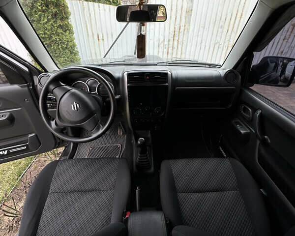 Сузуки Джимни, объемом двигателя 1.3 л и пробегом 160 тыс. км за 12800 $, фото 15 на Automoto.ua