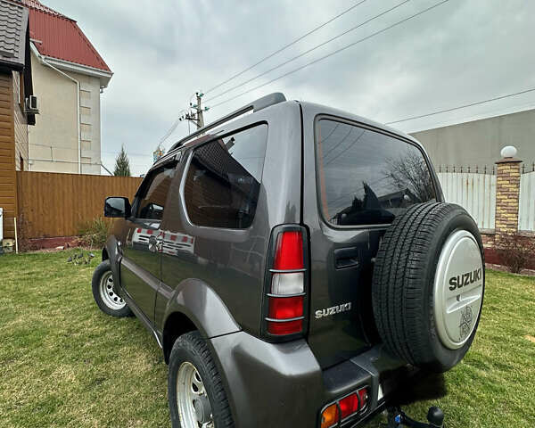Сузуки Джимни, объемом двигателя 1.3 л и пробегом 160 тыс. км за 12400 $, фото 5 на Automoto.ua