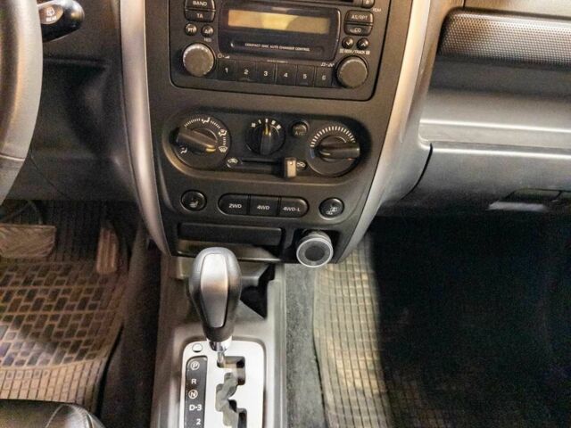 Сузуки Джимни 2009 в Киеве на Automoto.ua Желтый Сузуки Джимни, объемом двигателя 1.3 л и пробегом 45 тыс. км за 12800 $, фото 4 на Automoto.ua