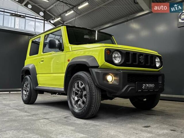 Желтый Сузуки Джимни, объемом двигателя 1.5 л и пробегом 149 тыс. км за 17900 $, фото 41 на Automoto.ua