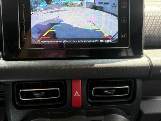 Желтый Сузуки Джимни, объемом двигателя 1.5 л и пробегом 28 тыс. км за 20450 $, фото 20 на Automoto.ua