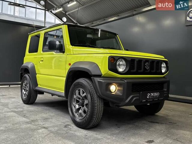 Желтый Сузуки Джимни, объемом двигателя 1.5 л и пробегом 149 тыс. км за 17900 $, фото 38 на Automoto.ua