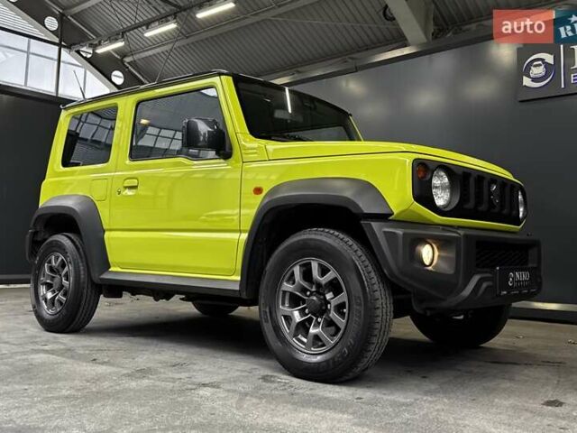 Желтый Сузуки Джимни, объемом двигателя 1.5 л и пробегом 149 тыс. км за 17900 $, фото 39 на Automoto.ua