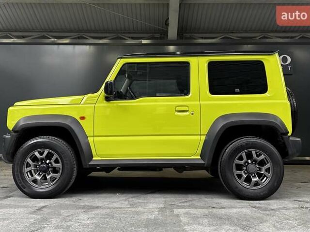 Желтый Сузуки Джимни, объемом двигателя 1.5 л и пробегом 149 тыс. км за 17900 $, фото 8 на Automoto.ua