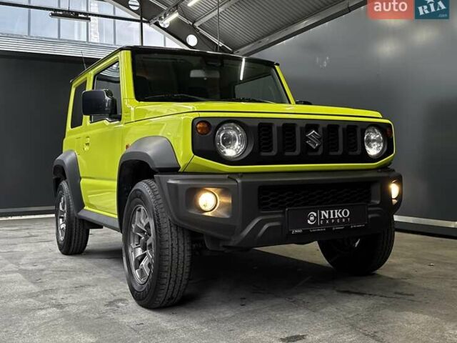 Желтый Сузуки Джимни, объемом двигателя 1.5 л и пробегом 149 тыс. км за 17900 $, фото 28 на Automoto.ua