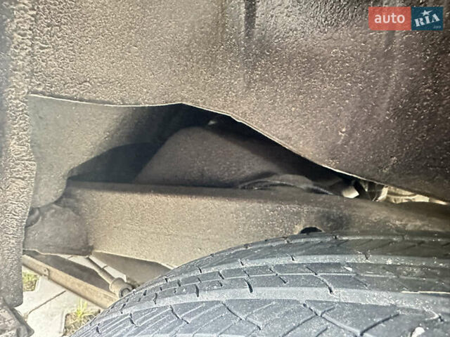 Сузуки Джимни 2007 в Корсунь-Шевченковском на Automoto.ua Серый Сузуки Джимни, объемом двигателя 1.33 л и пробегом 65 тыс. км за 7900 $, фото 17 на Automoto.ua