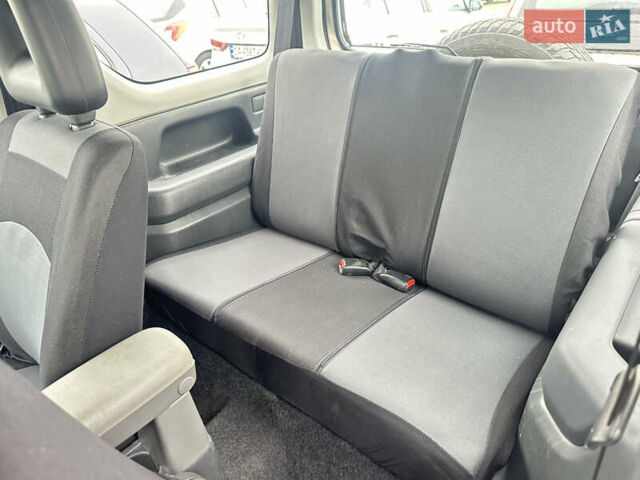 Сузуки Джимни 2007 в Корсунь-Шевченковском на Automoto.ua Серый Сузуки Джимни, объемом двигателя 1.33 л и пробегом 65 тыс. км за 7900 $, фото 10 на Automoto.ua