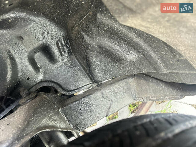 Сузуки Джимни 2007 в Корсунь-Шевченковском на Automoto.ua Серый Сузуки Джимни, объемом двигателя 1.33 л и пробегом 65 тыс. км за 7900 $, фото 16 на Automoto.ua