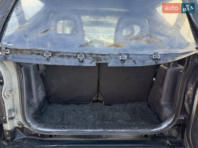 Сірий Сузукі Джімні, об'ємом двигуна 1.46 л та пробігом 117 тис. км за 12000 $, фото 15 на Automoto.ua