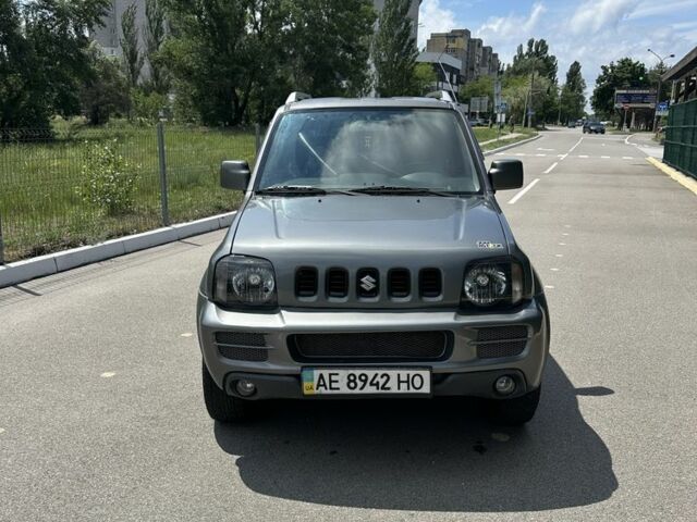 Сірий Сузукі Джімні, об'ємом двигуна 1.3 л та пробігом 139 тис. км за 8400 $, фото 1 на Automoto.ua