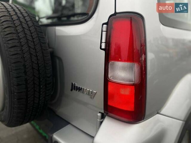 Серый Сузуки Джимни, объемом двигателя 1.33 л и пробегом 83 тыс. км за 11490 $, фото 16 на Automoto.ua