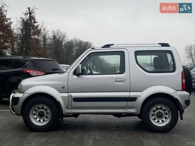 Серый Сузуки Джимни, объемом двигателя 1.33 л и пробегом 83 тыс. км за 11490 $, фото 9 на Automoto.ua