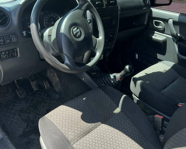 Сірий Сузукі Джімні, об'ємом двигуна 1.3 л та пробігом 140 тис. км за 7000 $, фото 3 на Automoto.ua