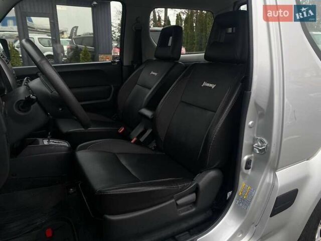 Серый Сузуки Джимни, объемом двигателя 1.33 л и пробегом 83 тыс. км за 11490 $, фото 25 на Automoto.ua