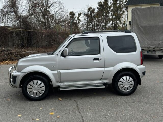 Серый Сузуки Джимни, объемом двигателя 1.3 л и пробегом 38 тыс. км за 10500 $, фото 1 на Automoto.ua