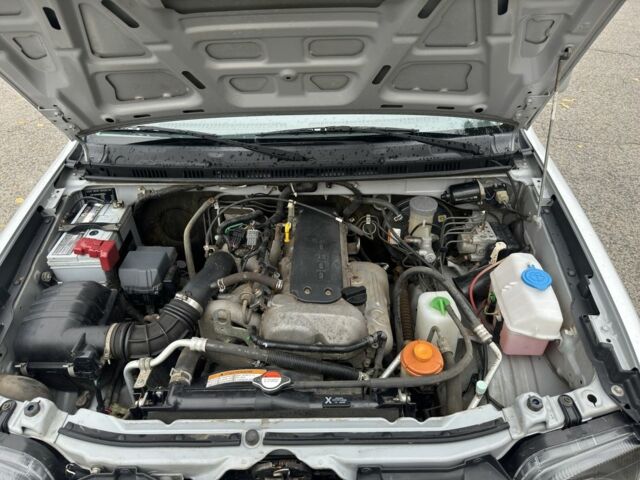 Серый Сузуки Джимни, объемом двигателя 1.3 л и пробегом 38 тыс. км за 10500 $, фото 21 на Automoto.ua