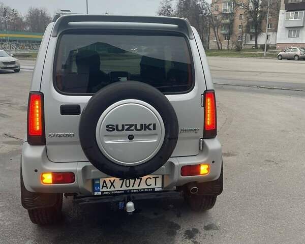 Серый Сузуки Джимни, объемом двигателя 1.3 л и пробегом 68 тыс. км за 16900 $, фото 7 на Automoto.ua