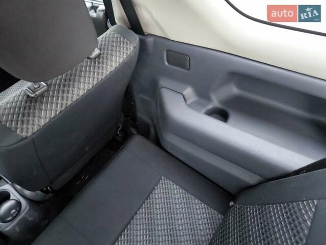 Серый Сузуки Джимни, объемом двигателя 1.3 л и пробегом 90 тыс. км за 13999 $, фото 19 на Automoto.ua