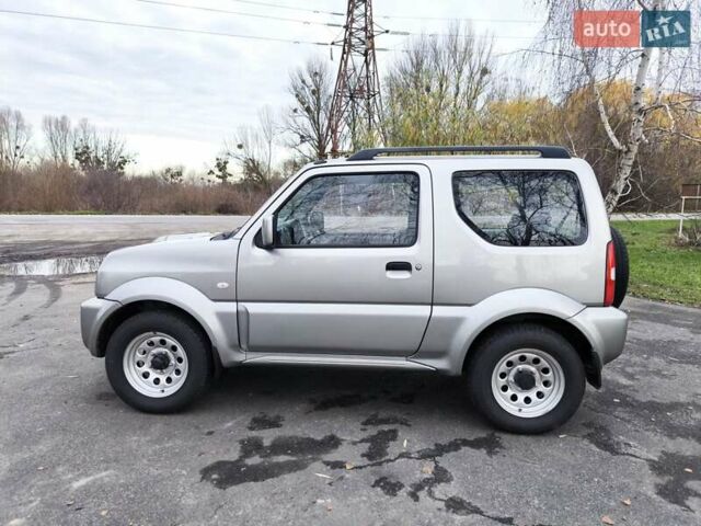 Серый Сузуки Джимни, объемом двигателя 1.33 л и пробегом 92 тыс. км за 13999 $, фото 32 на Automoto.ua