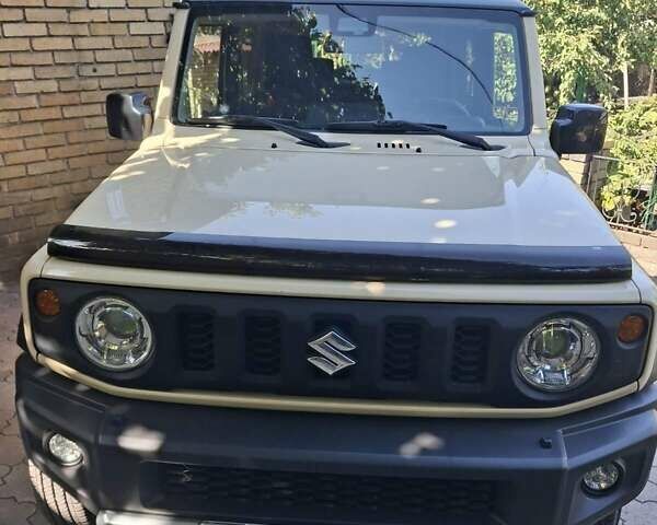 Сірий Сузукі Джімні, об'ємом двигуна 1.5 л та пробігом 48 тис. км за 20000 $, фото 7 на Automoto.ua