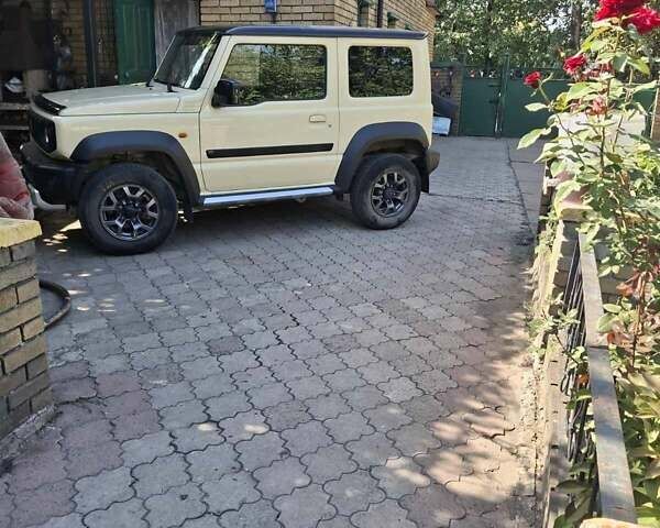 Сірий Сузукі Джімні, об'ємом двигуна 1.5 л та пробігом 48 тис. км за 20000 $, фото 1 на Automoto.ua