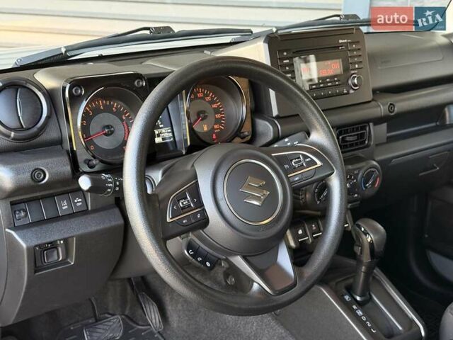 Серый Сузуки Джимни, объемом двигателя 1.46 л и пробегом 37 тыс. км за 20900 $, фото 37 на Automoto.ua