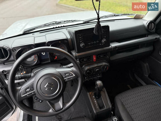 Серый Сузуки Джимни, объемом двигателя 1.46 л и пробегом 26 тыс. км за 21500 $, фото 10 на Automoto.ua