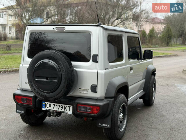 Серый Сузуки Джимни, объемом двигателя 1.46 л и пробегом 26 тыс. км за 21500 $, фото 3 на Automoto.ua