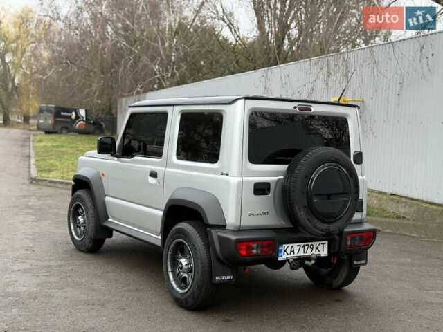 Серый Сузуки Джимни, объемом двигателя 1.46 л и пробегом 26 тыс. км за 21500 $, фото 5 на Automoto.ua