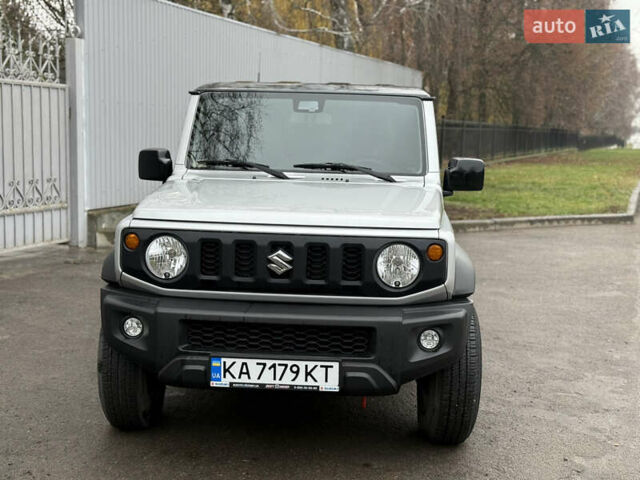 Серый Сузуки Джимни, объемом двигателя 1.46 л и пробегом 26 тыс. км за 21500 $, фото 1 на Automoto.ua