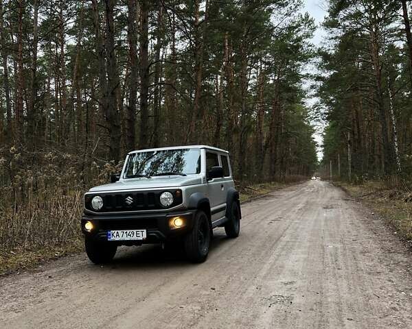Серый Сузуки Джимни, объемом двигателя 1.46 л и пробегом 45 тыс. км за 21000 $, фото 16 на Automoto.ua