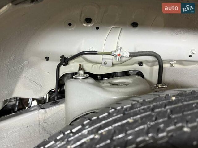 Сірий Сузукі Джімні, об'ємом двигуна 1.5 л та пробігом 6 тис. км за 24950 $, фото 47 на Automoto.ua