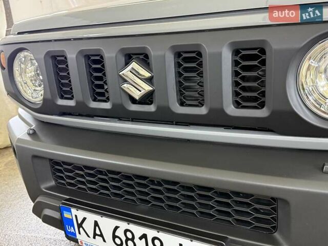 Сірий Сузукі Джімні, об'ємом двигуна 1.5 л та пробігом 6 тис. км за 24950 $, фото 29 на Automoto.ua