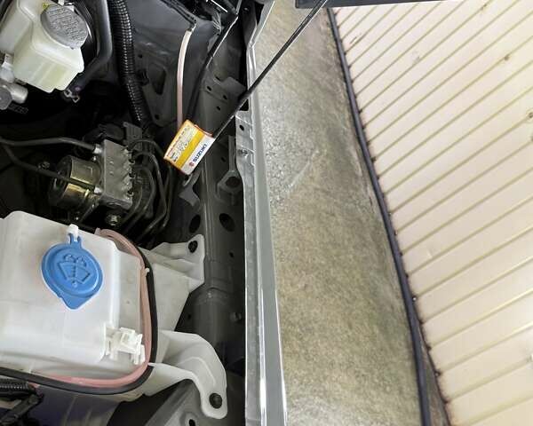 Сірий Сузукі Джімні, об'ємом двигуна 1.5 л та пробігом 6 тис. км за 24950 $, фото 51 на Automoto.ua