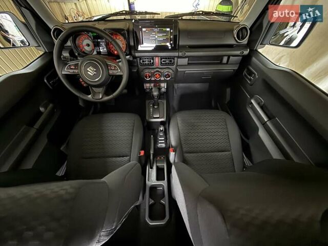 Сірий Сузукі Джімні, об'ємом двигуна 1.5 л та пробігом 6 тис. км за 24950 $, фото 68 на Automoto.ua