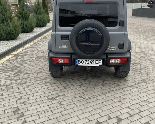 Серый Сузуки Джимни, объемом двигателя 1.46 л и пробегом 9 тыс. км за 20500 $, фото 3 на Automoto.ua